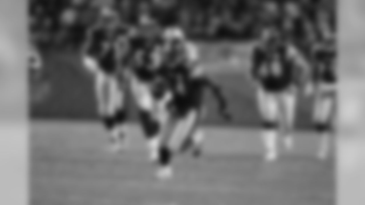 Rashard_Mendenhall_02
