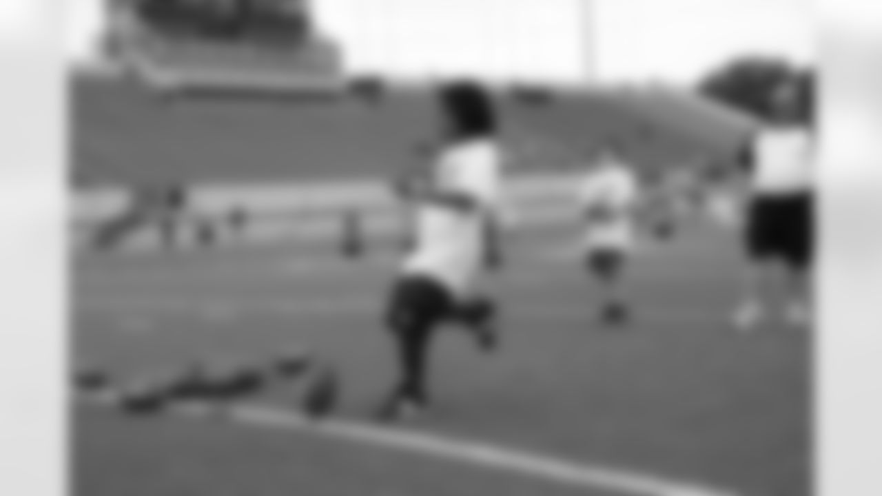 2010_steelers_youth_camp_calu