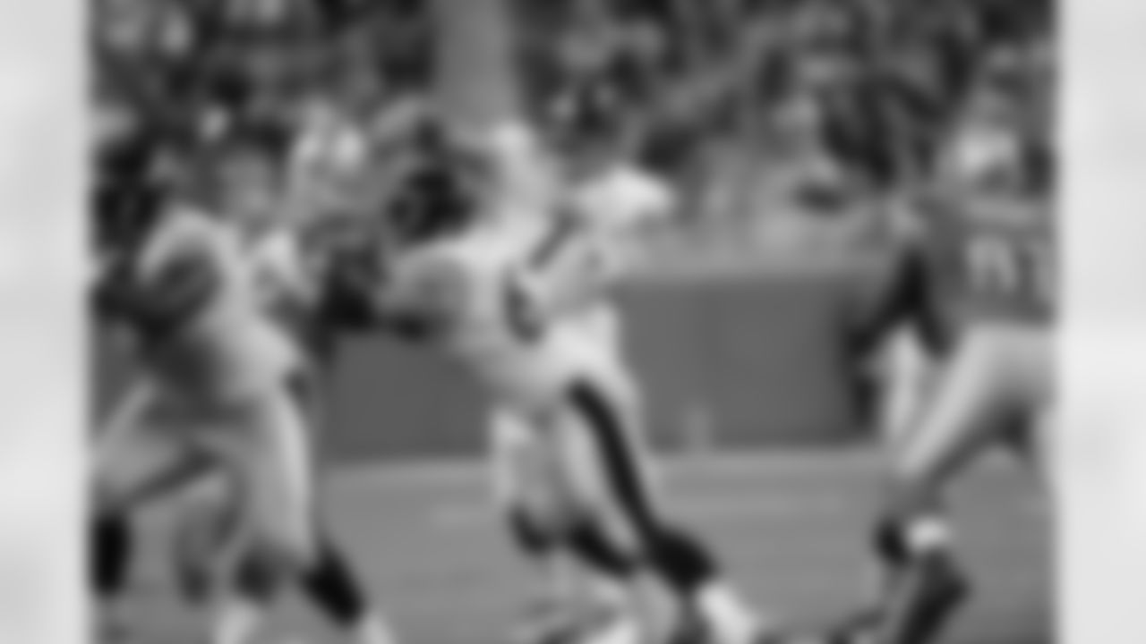 09_DET_Hartwig3,Roethlisberger3, Essex