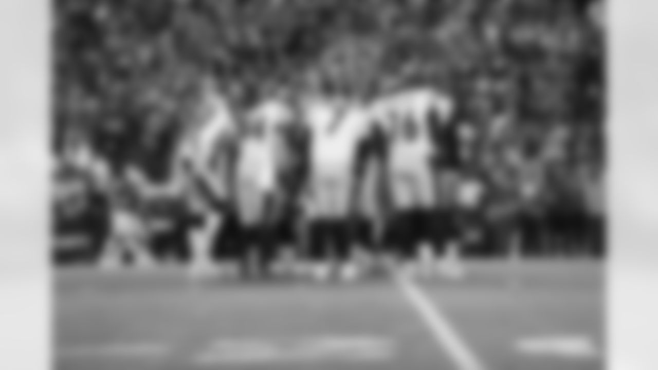The Pittsburgh Steelers during a regular season game between the Pittsburgh Steelers and the Kansas City Chiefs, Sunday, Dec. 26, 2021 in Kansas City, MO. (Karl Roser / Pittsburgh Steelers)