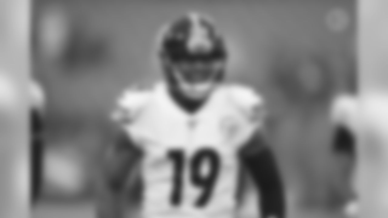 A 2019 regular season game between the Pittsburgh Steelers and the Baltimore Ravens on Sunday, December 29, 2019.A 2019 regular season game between the Pittsburgh Steelers and the Baltimore Ravens on Sunday, December 29, 2019.A 2019 regular season game between the Pittsburgh Steelers and the Baltimore Ravens on Sunday, December 29, 2019.