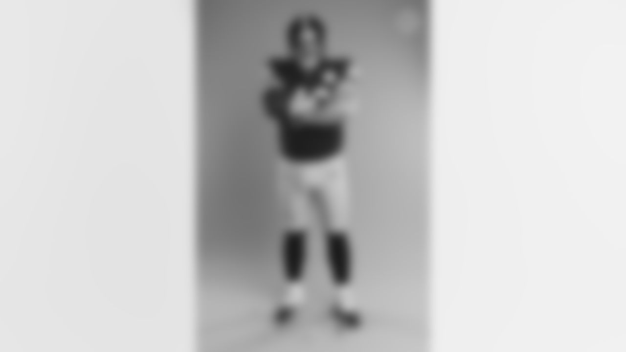 Pittsburgh Steelers center J.C. Hassenauer (60) poses for a photo during the Steelers 2021 media day, Friday, July 23, 2021 in Pittsburgh, PA. (Karl Roser / Pittsburgh Steelers)