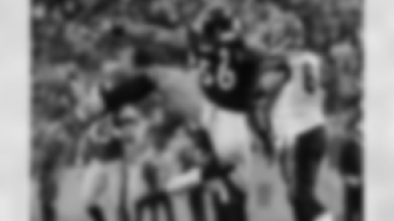 LaMarr Woodley