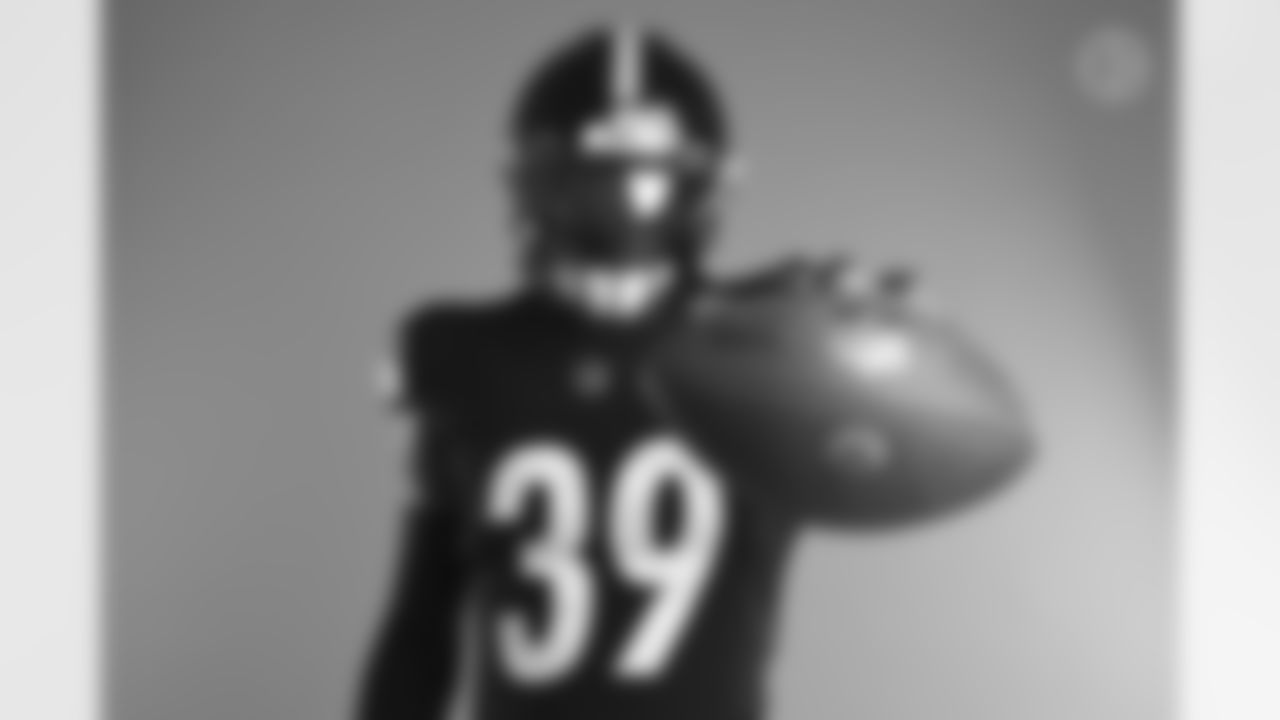 Pittsburgh Steelers safety Minkah Fitzpatrick (39) poses for a photo during the Steelers 2021 media day, Saturday, July 24, 2021 in Pittsburgh, PA. (Karl Roser / Pittsburgh Steelers)