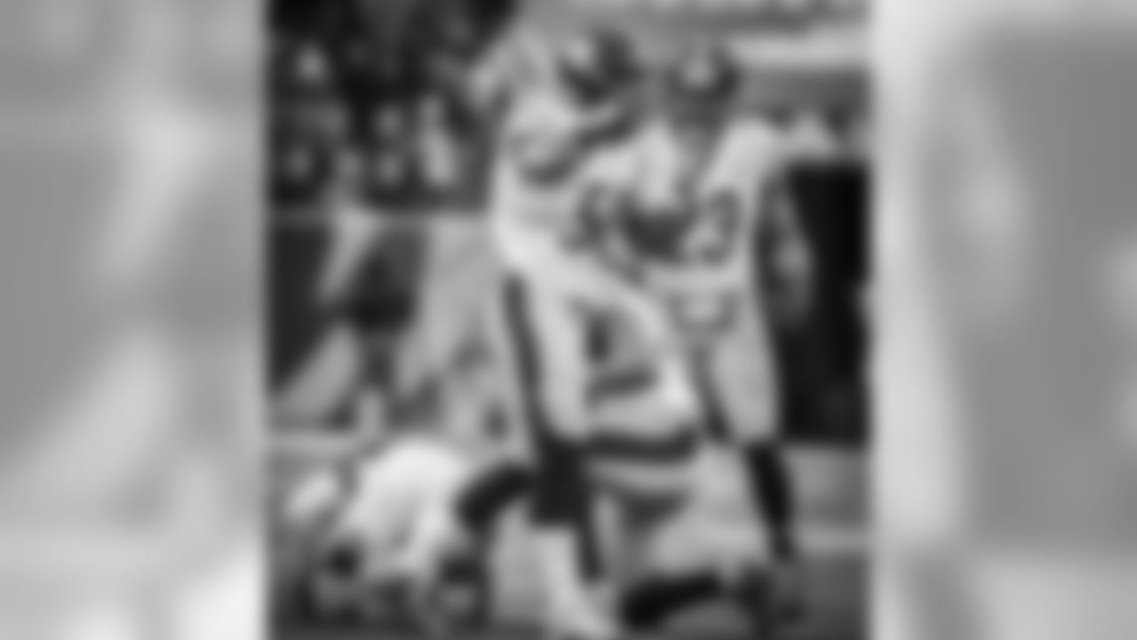 A Regular Season game between the Pittsburgh Steelers and the Cincinnati Bengals on Sunday December 18th 2016. The Steelers defeated the Bengals 24-20.