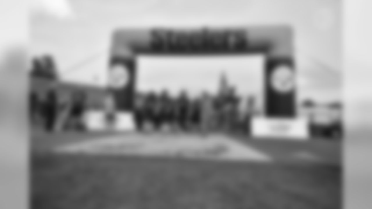 Steelers players celebrated the NFL Fantennial weekend by attending a high school football game between the Riverside Panthers and the Western Beaver Golden Beavers.