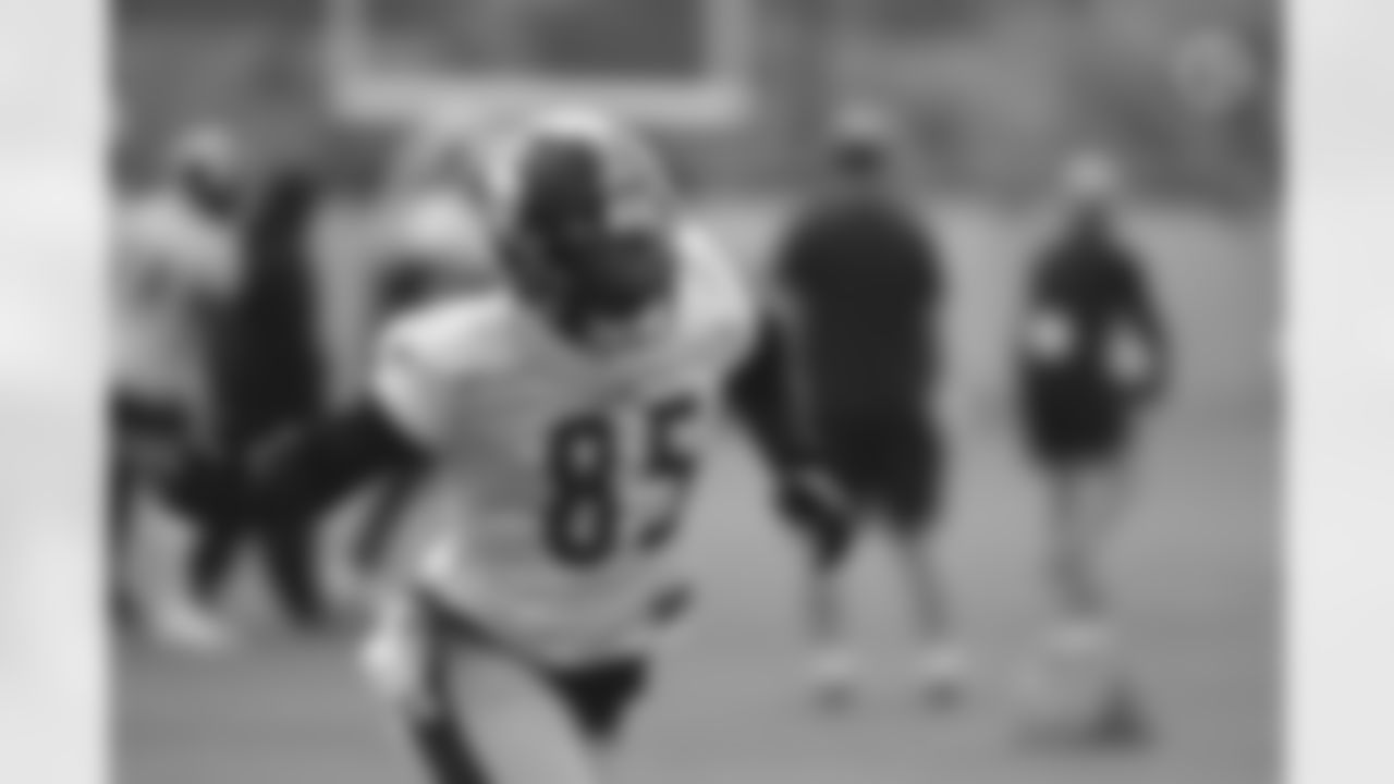 Pittsburgh Steelers tight end Eric Ebron (85) practices at the UPMC Rooney Sports Complex preparing for a Week 1 matchup against the New York Giants, Saturday, Sept. 12, 2020 in Pittsburgh, PA. (Caitlyn Epes / Pittsburgh Steelers)