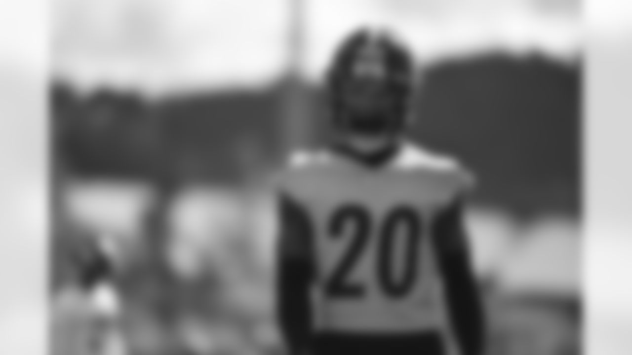 Pittsburgh Steelers cornerback Cameron Sutton (20) practices at the UPMC Rooney Sports Complex during the Week 4 Bye, Thursday, Oct. 1, 2020 in Pittsburgh, PA. (Caitlyn Epes / Pittsburgh Steelers)