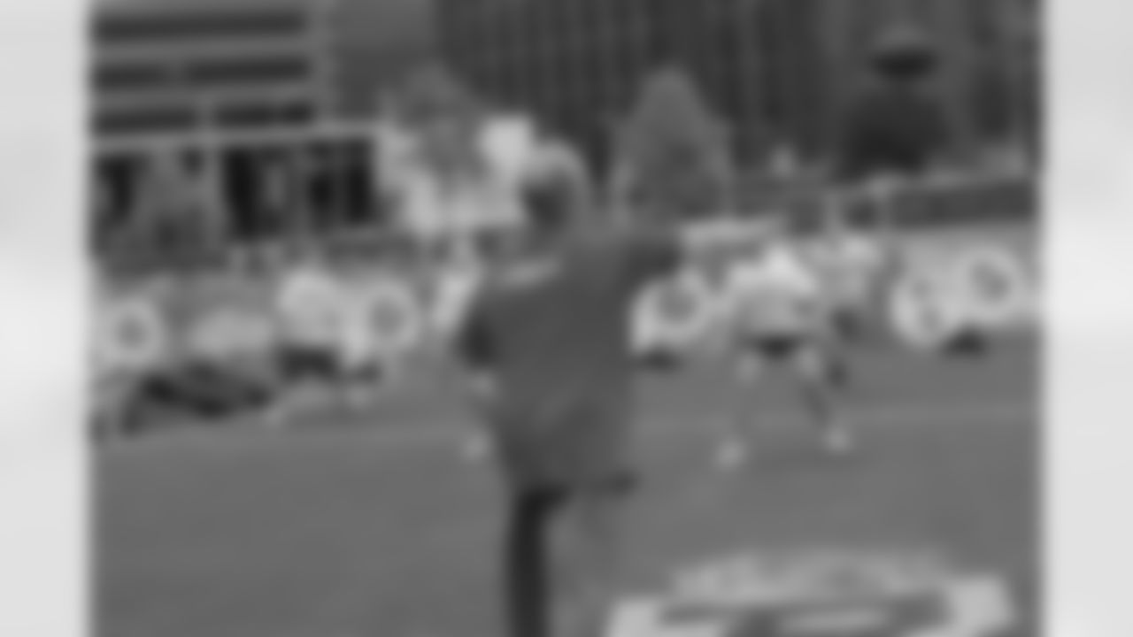 09_NFL_Clinic_Bleier
