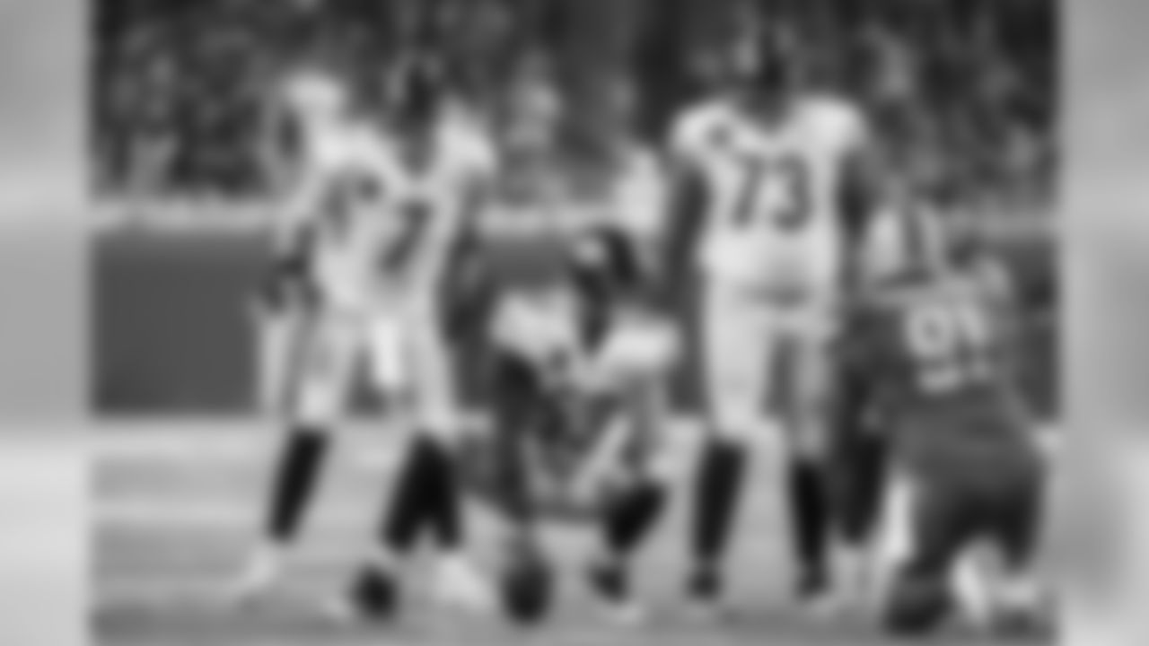 Ben Roethlisberger, Maurkice Pouncey, and Ramon Foster