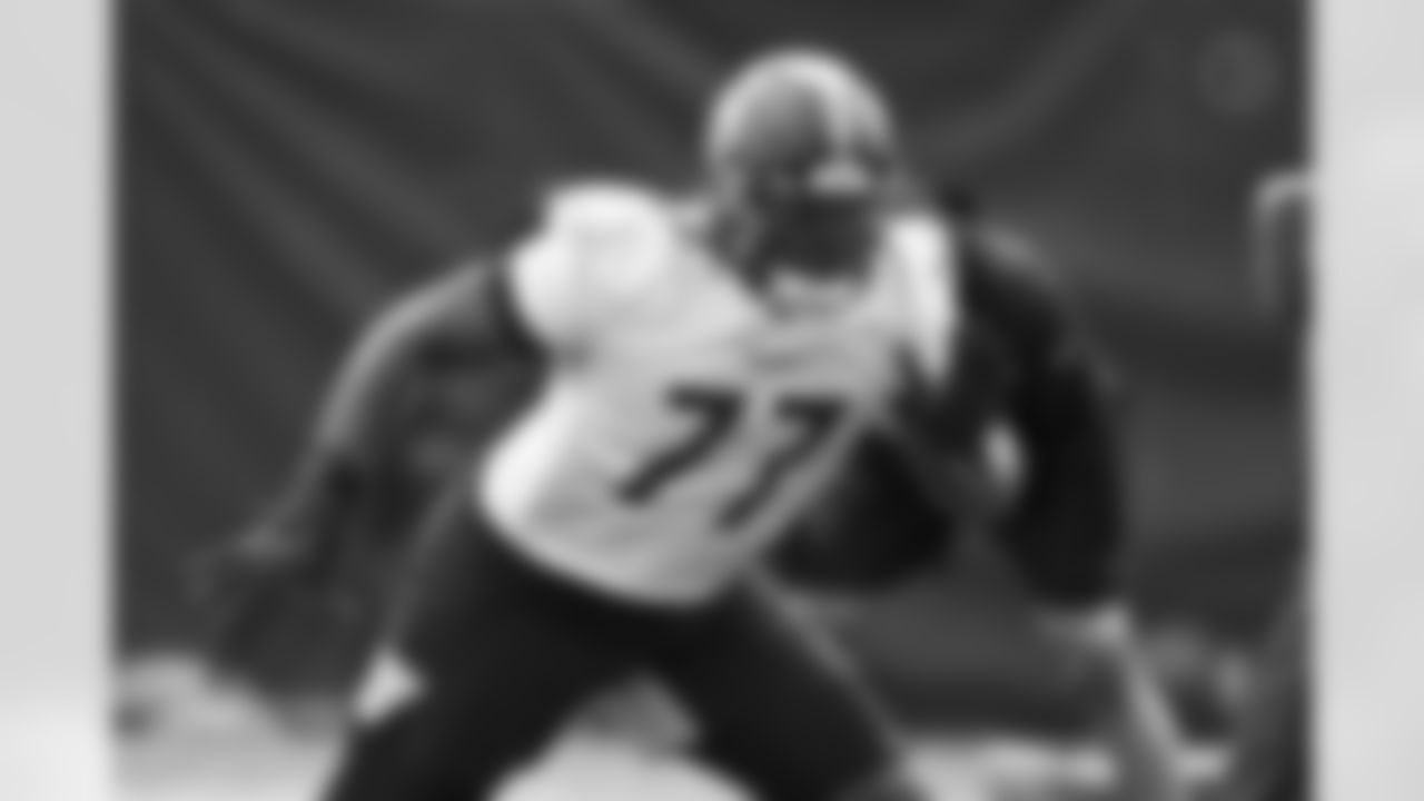 Pittsburgh Steelers offensive tackle Broderick Jones (77) participates in the Steelers rookie minicamp at the UPMC Rooney Sports Complex, Friday, May 12, 2023 in Pittsburgh, PA. (Karl Roser / Pittsburgh Steelers)