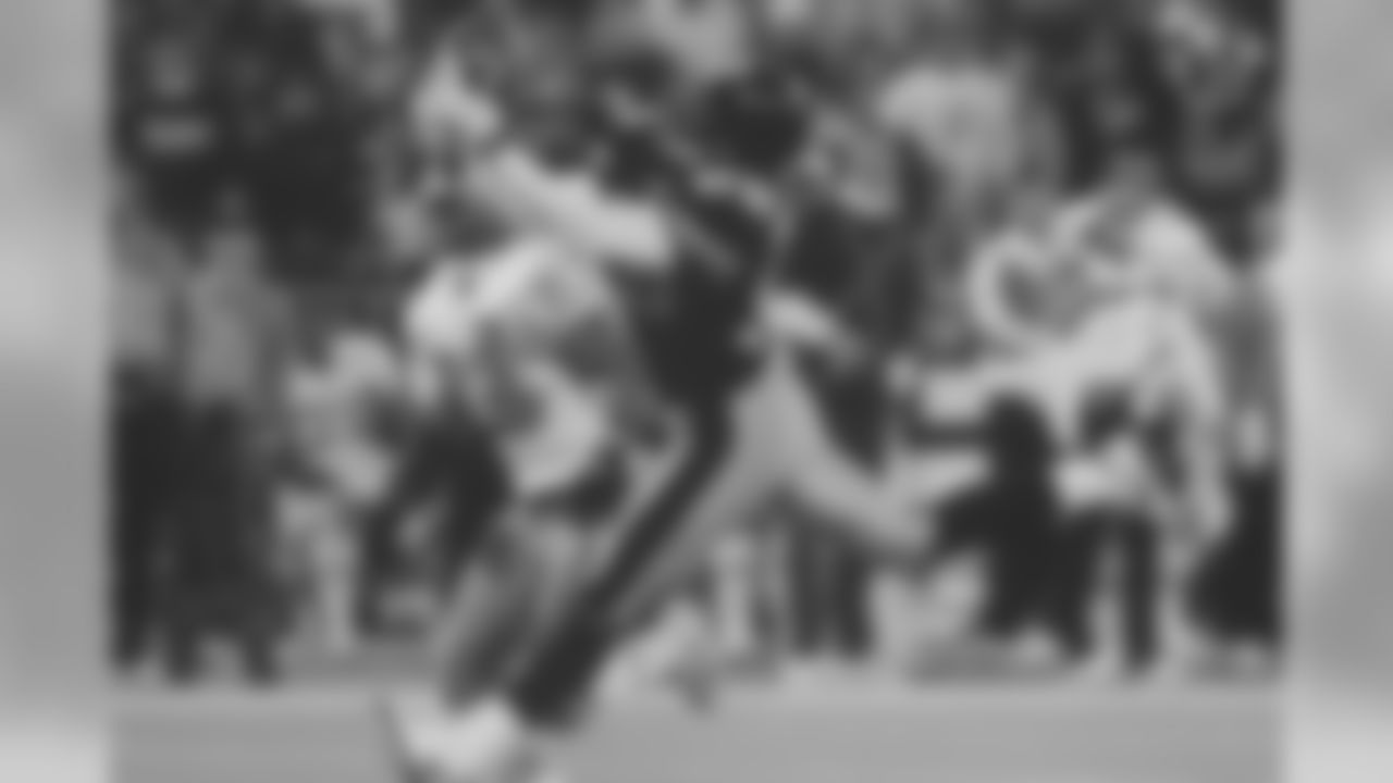 5. Ernie Mills (1991-1996) - 1,753 yards