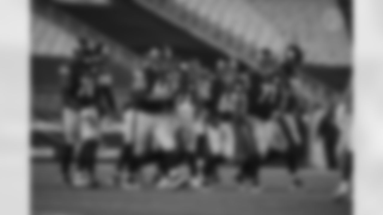 The Pittsburgh Steelers offensive line during a regular season game between the Pittsburgh Steelers and the Washington Football Team, Monday, Dec. 7, 2020 in Pittsburgh, PA. The Washington Football Team defeated the Steelers 23-17. (Karl Roser / Pittsburgh Steelers)