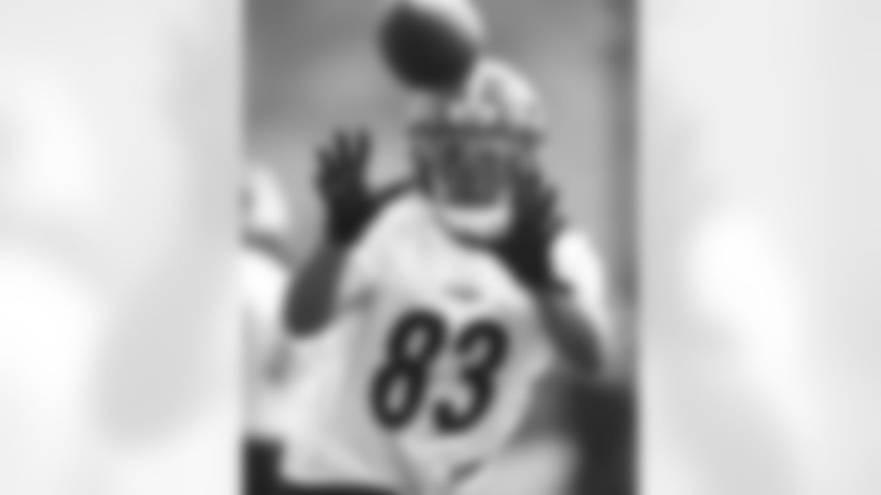 Pittsburgh Steelers tight end/fullback Connor Heyward (83) participates in the Organized Team Activities (OTAs), Wednesday May 24, 2023 at the UPMC Rooney Sports Complex. (Karl Roser / Pittsburgh Steelers)