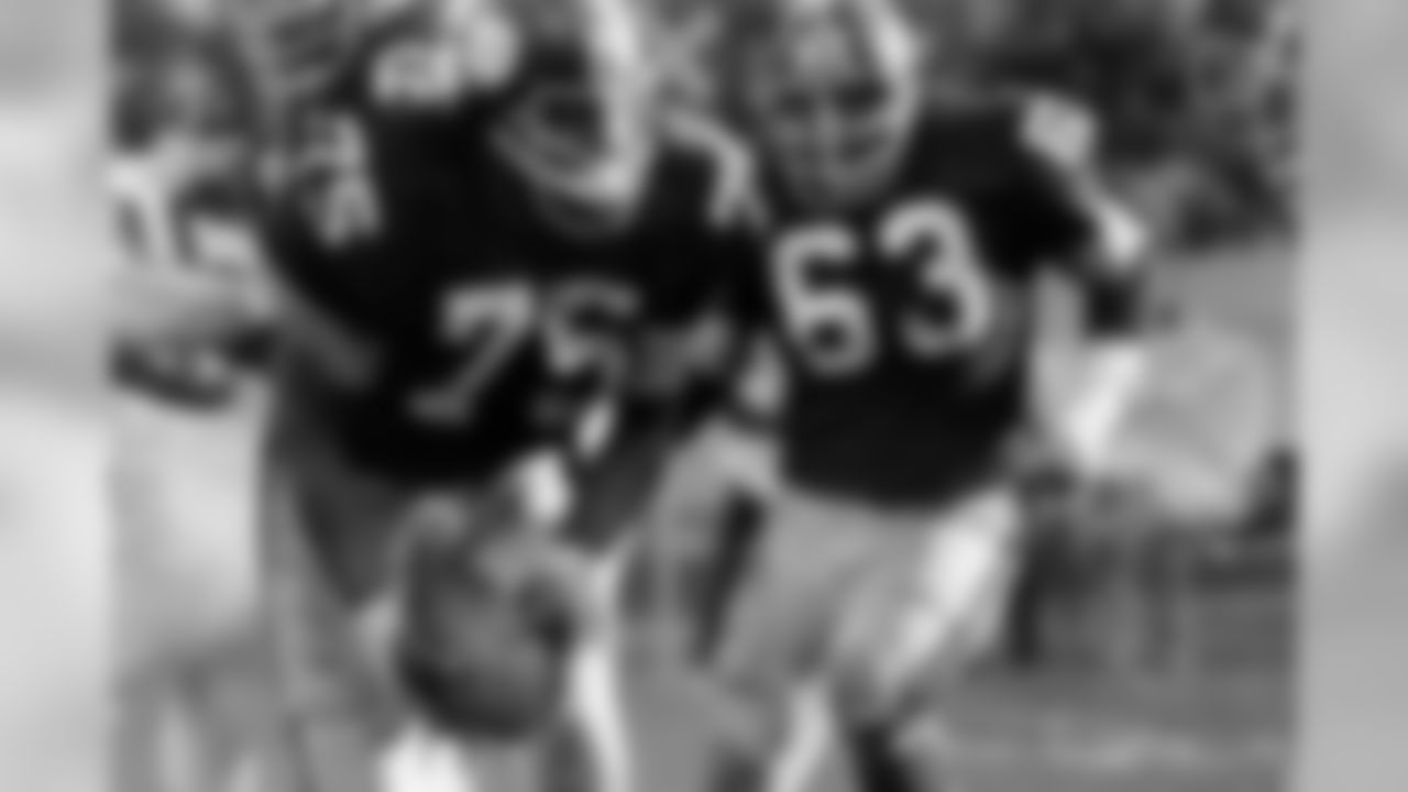 4. Joe Greene (69-81) - 66 career QB sacks