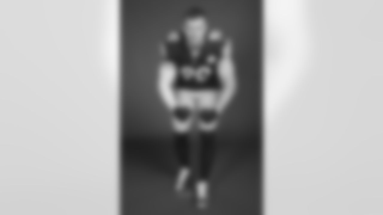 Pittsburgh Steelers linebacker T.J. Watt (90)