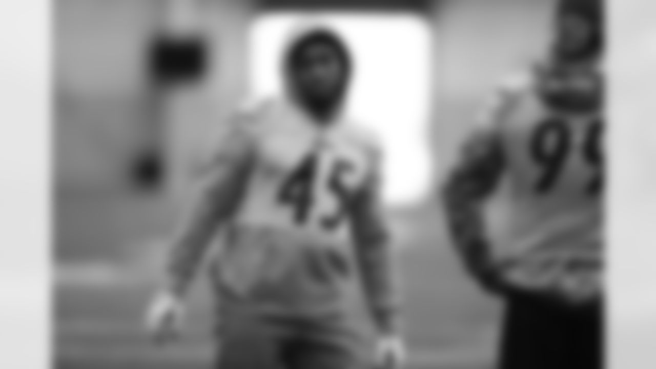Pittsburgh Steelers linebacker Buddy Johnson (45) during practice at the UPMC Rooney Sports Complex preparing for a Week 16 matchup against the Kansas City Chiefs, Wednesday, Dec. 22, 2021 in Pittsburgh, PA. (Karl Roser / Pittsburgh Steelers)