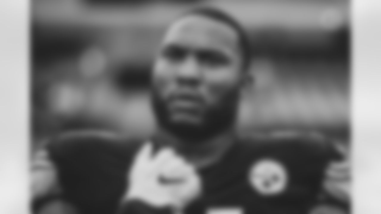 Pittsburgh Steelers defensive end Stephon Tuitt (91) during a regular season game between the Pittsburgh Steelers and the Philadelphia Eagles, Sunday, Oct. 11, 2020 in Pittsburgh, PA. The Steelers defeated the Eagles 38-29. (Karl Roser / Pittsburgh Steelers)