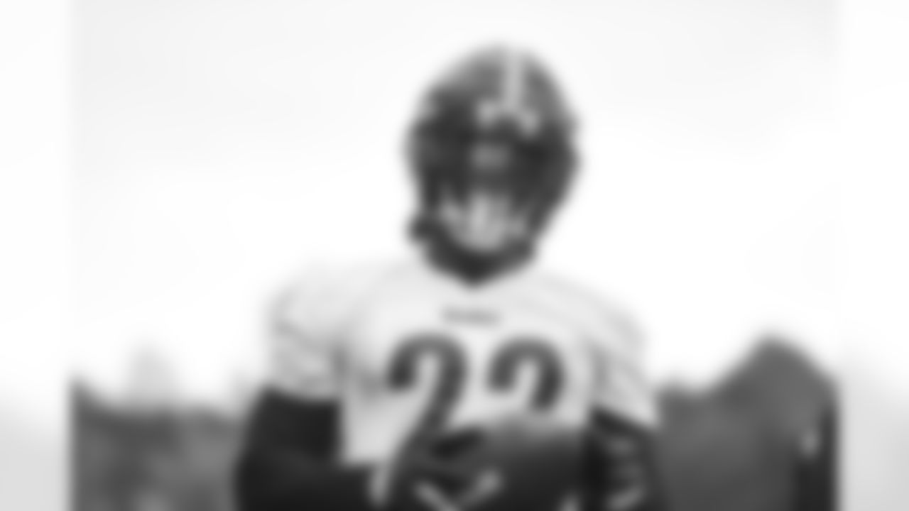 Pittsburgh Steelers running back Najee Harris (22) participates in the Organized Team Activities (OTAs), Thursday May 26, 2022 at the UPMC Rooney Sports Complex. (Abigail Dean / Pittsburgh Steelers)