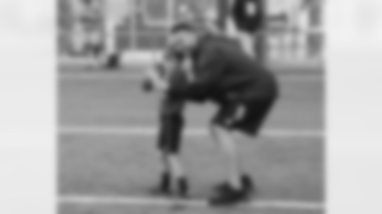 The Steelers host a 2023 Youth Football Camp at Highlands Sports Complex Friday, June 16, 2023 in Triadelphia, WV. (Karl Roser / Pittsburgh Steelers)