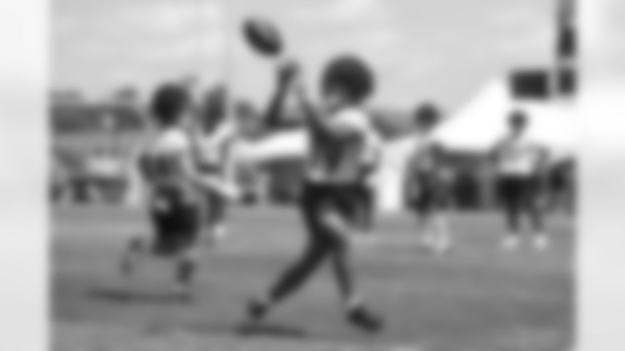 Pittsburgh Steelers wide receiver Calvin Austin III (19) trains at Saint Vincent College during the 2022 Steelers Training Camp on Wednesday, Aug. 3, 2022 in Latrobe, PA. (Abigail Dean / Pittsburgh Steelers)