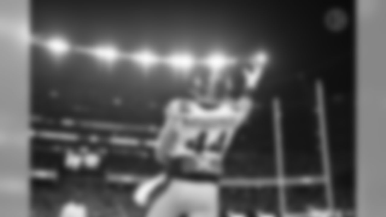 A 2019 regular season game between the Pittsburgh Steelers and the New England Patriots on Sunday, September 8, 2019.