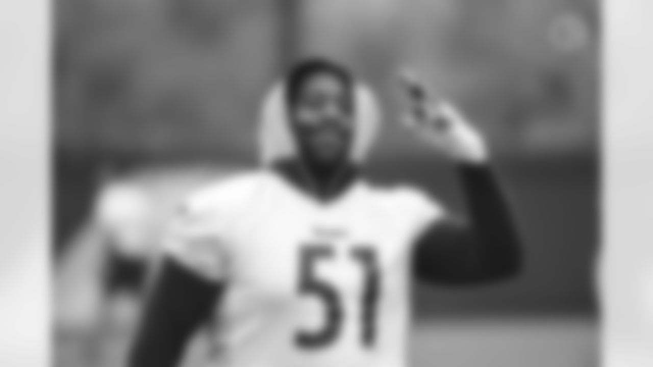 Pittsburgh Steelers guard Trai Turner (51) during practice at the UPMC Rooney Sports Complex preparing for a Week 6 matchup against the Seattle Seahawks, Friday, Oct. 15, 2021 in Pittsburgh, PA. (Caitlyn Epes / Pittsburgh Steelers)