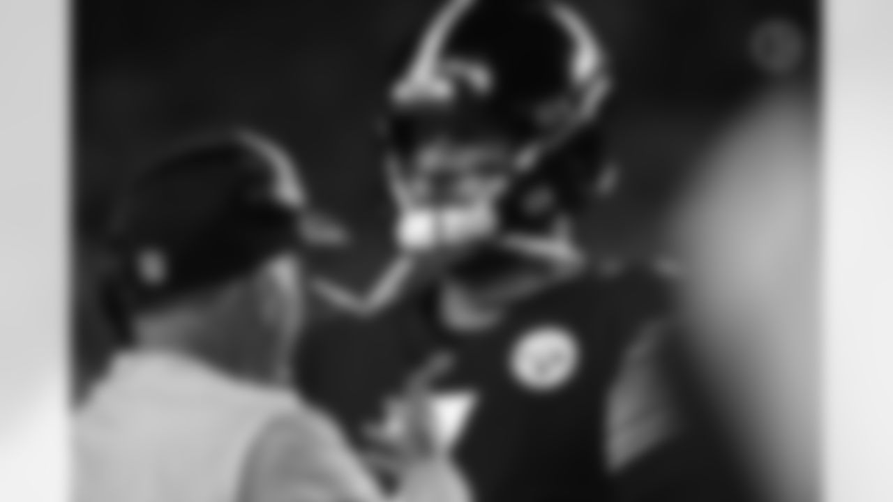 Pittsburgh Steelers quarterback Ben Roethlisberger (7) during a regular season game between the Pittsburgh Steelers and the Seattle Seahawks, Sunday, Oct. 17, 2021 in Pittsburgh, PA. (Caitlyn Epes / Pittsburgh Steelers)