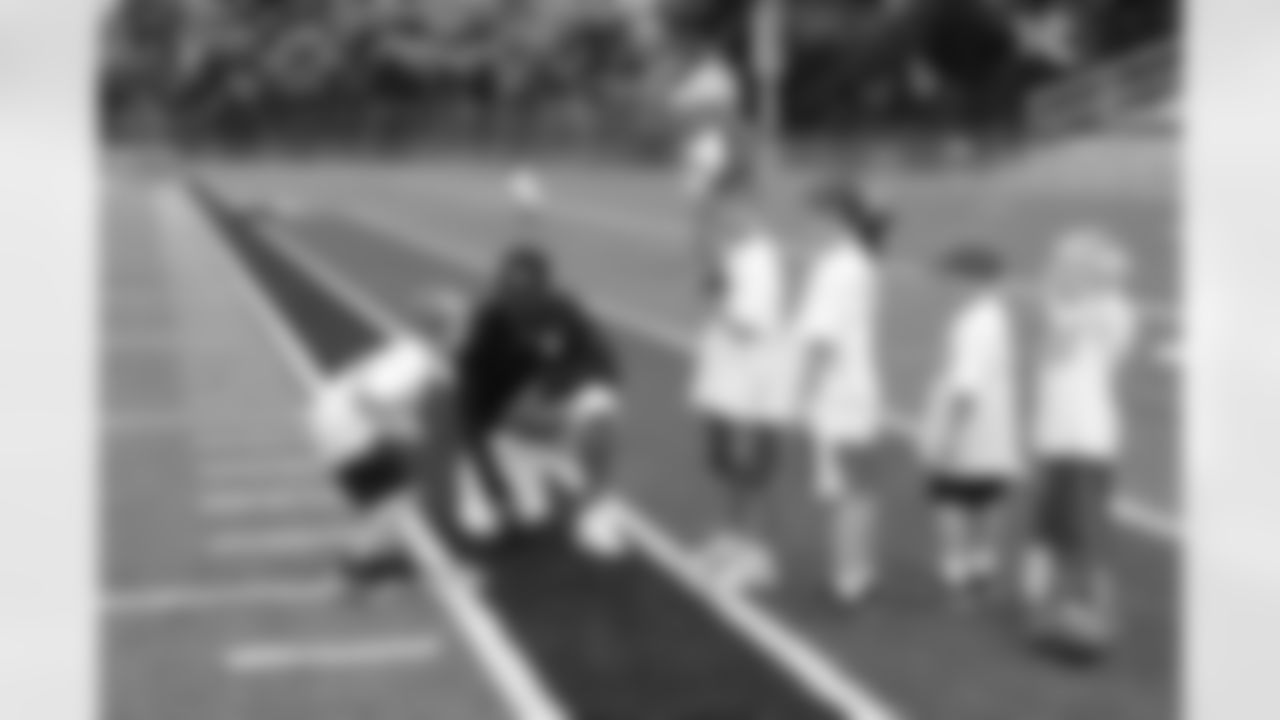 2010_steelers_youth_camp_calu