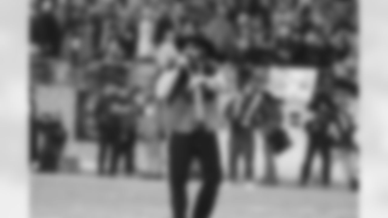 08_BAL3_openingshow
