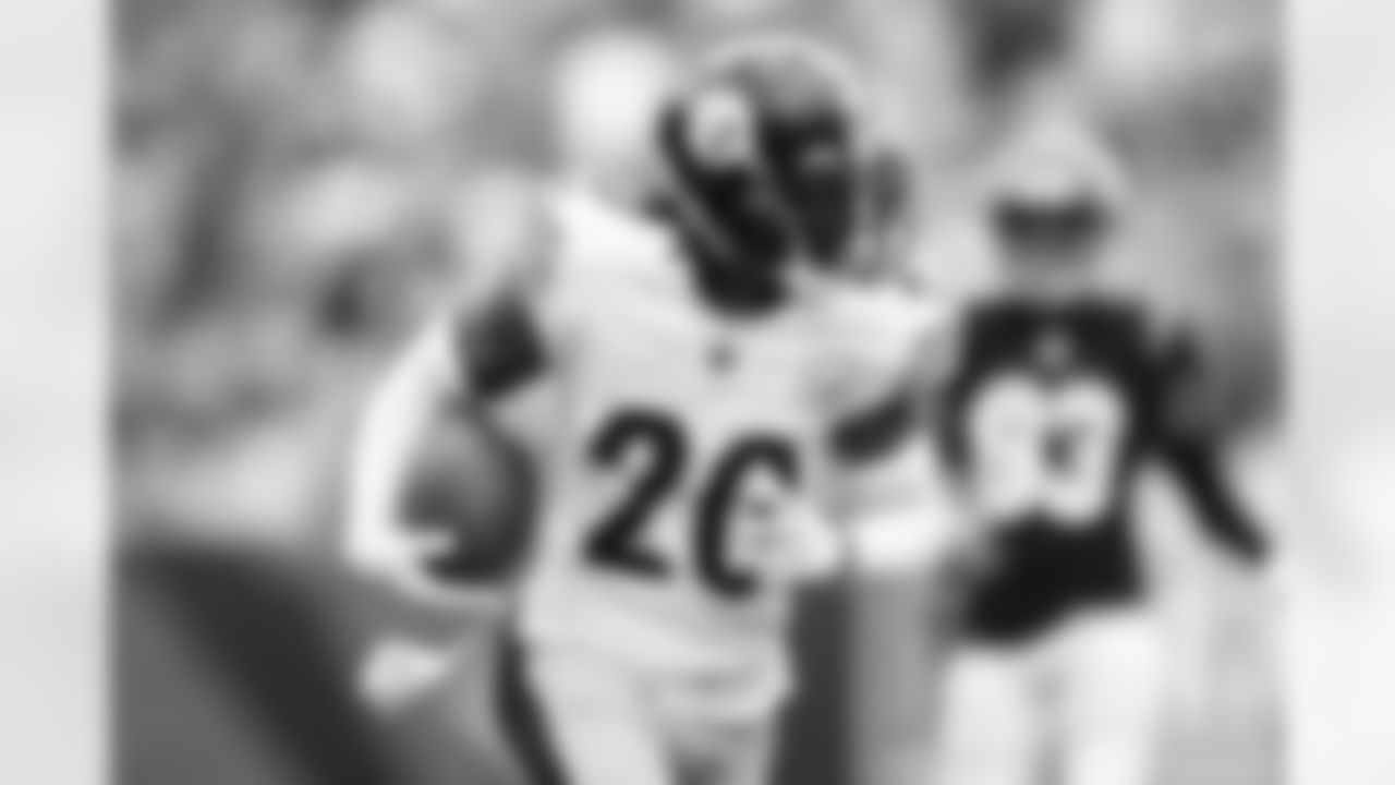 Pittsburgh Steelers cornerback Cameron Sutton (20) during a regular season game between the Pittsburgh Steelers and the Cincinnati Bengals, Sunday, Sept. 11, 2022 in Cincinnati, OH. The Steelers beat the Bengals in OT 23-20. (Abigail / Pittsburgh Steelers)