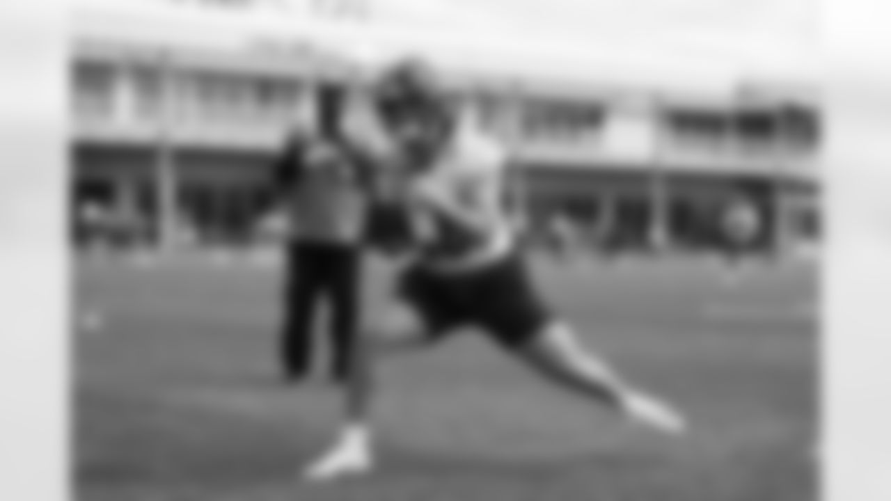 Pittsburgh Steelers tight end Pat Freiermuth (88) participates in the Organized Team Activities (OTAs), Tuesday May 24, 2022 at the UPMC Rooney Sports Complex. (Karl Roser / Pittsburgh Steelers)