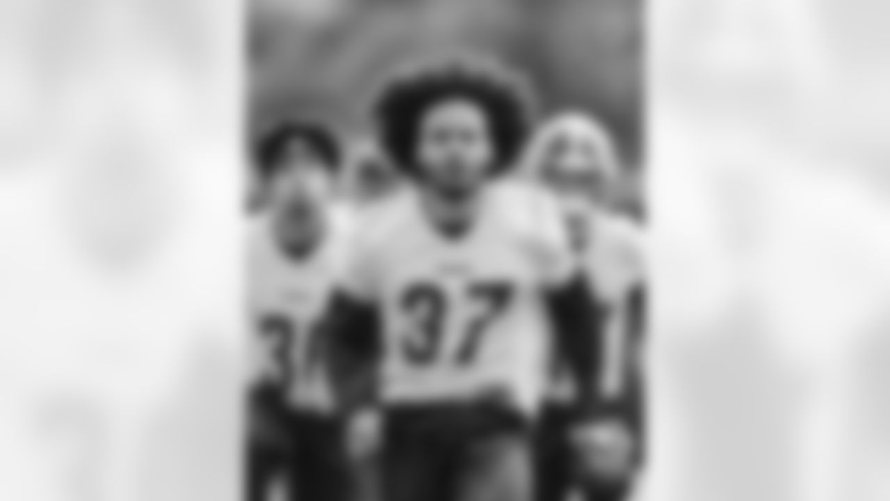 Pittsburgh Steelers safety Elijah Riley (37) participates in the Organized Team Activities (OTAs), Tuesday June 6, 2023 at the UPMC Rooney Sports Complex. (Abigail Dean / Pittsburgh Steelers)