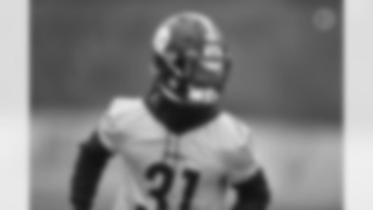Pittsburgh Steelers cornerback Justin Layne (31) during practice at the UPMC Rooney Sports Complex preparing for a Week 11 matchup against the Los Angeles Chargers, Friday, Nov. 19, 2021 in Pittsburgh, PA. (Karl Roser / Pittsburgh Steelers)