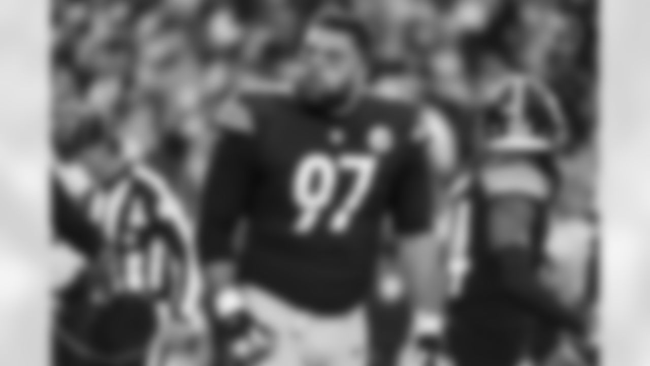 Pittsburgh Steelers defensive tackle Cameron Heyward (97) during a regular season game between the Pittsburgh Steelers and the Tennessee Titans, Sunday, Dec. 19, 2021 in Pittsburgh, PA. The Steelers beat the Titans 19-13. (Caitlyn Epes / Pittsburgh Steelers)