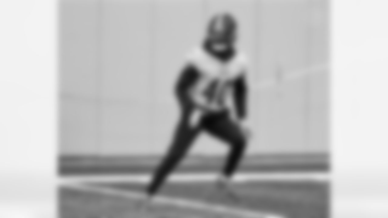Pittsburgh Steelers defensive back Mark Gilbert (40) during practice at the UPMC Rooney Sports Complex preparing for a Week 17 matchup against the Baltimore Ravens Thursday, Dec. 29, 2022 in Pittsburgh, PA. (Karl Roser / Pittsburgh Steelers)