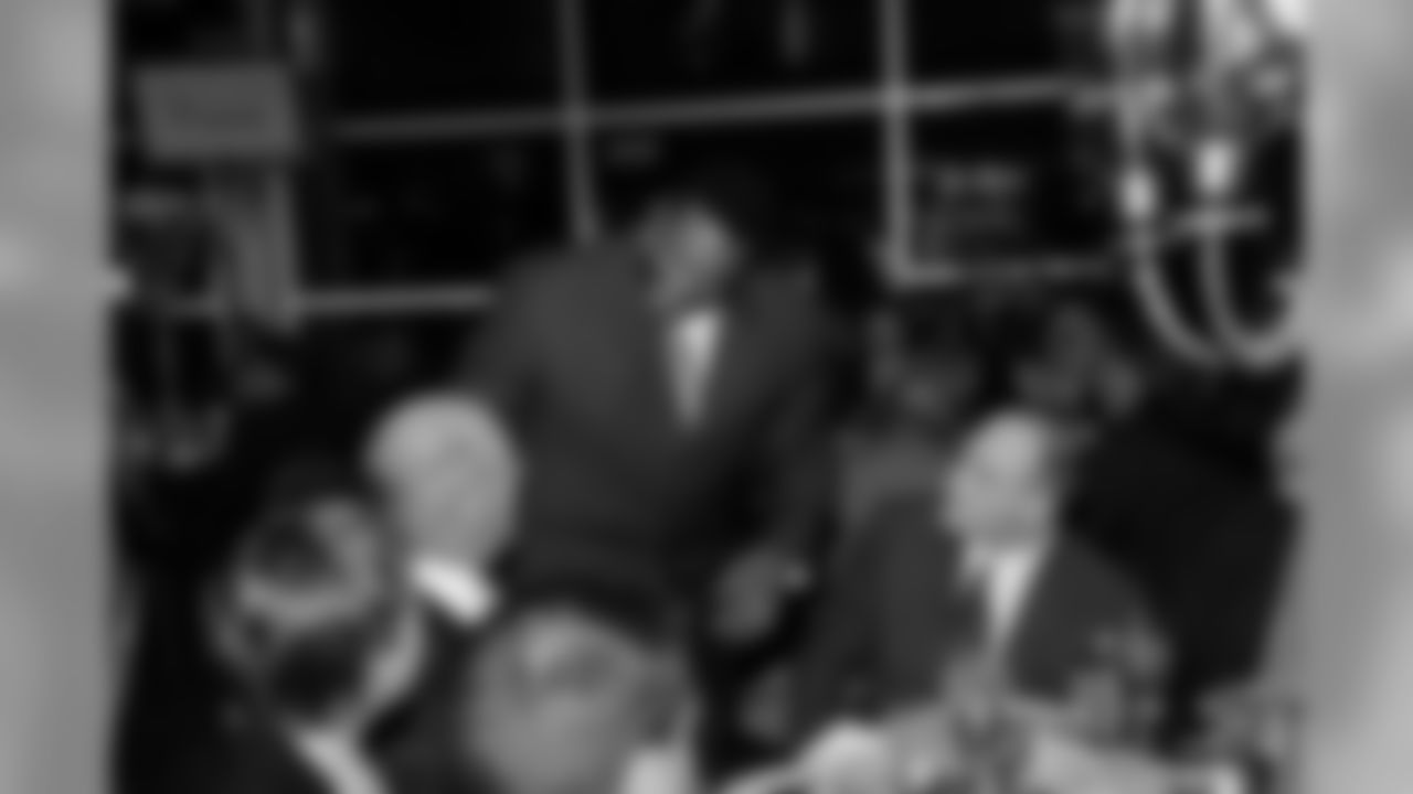 09 Jerome Bettis Foundation Dinner