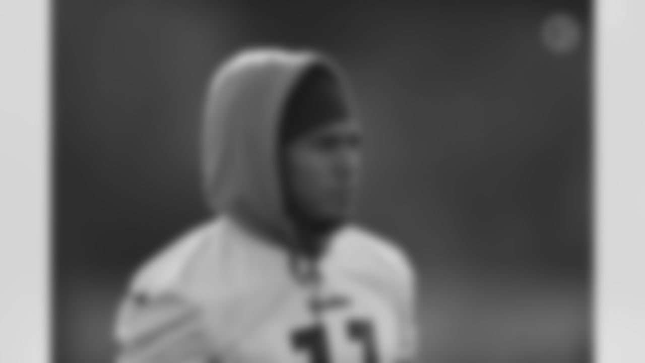 Pittsburgh Steelers wide receiver Chase Claypool (11) during practice at the UPMC Rooney Sports Complex preparing for a Week 12 matchup against the Cincinnati Bengals, Wednesday, Nov. 24, 2021 in Pittsburgh, PA. (Karl Roser / Pittsburgh Steelers)