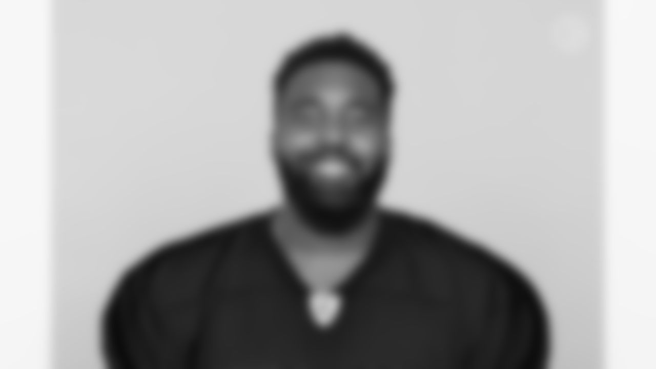 OL Trent Scott - No. 64