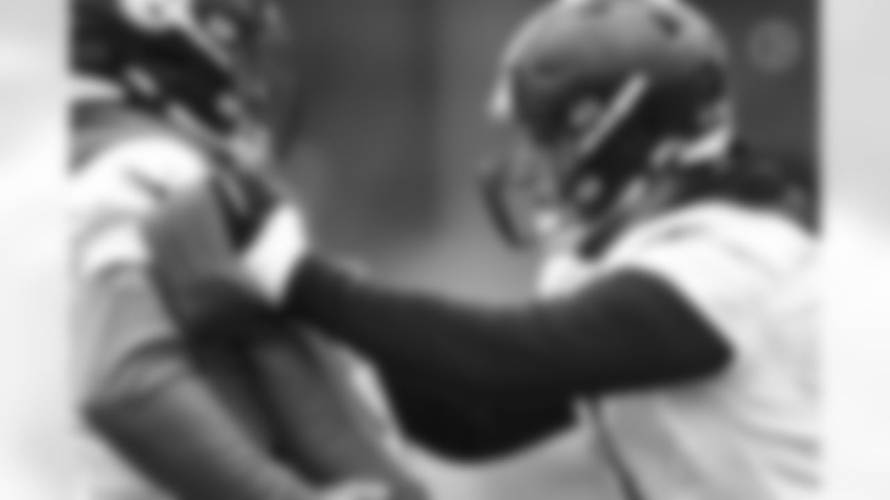Pittsburgh Steelers offensive lineman Mason Cole (61) during practice at the UPMC Rooney Sports Complex preparing for a Week 18 matchup against the Cleveland Browns Friday, Jan. 6, 2023 in Pittsburgh, PA. (Abigail Dean / Pittsburgh Steelers)