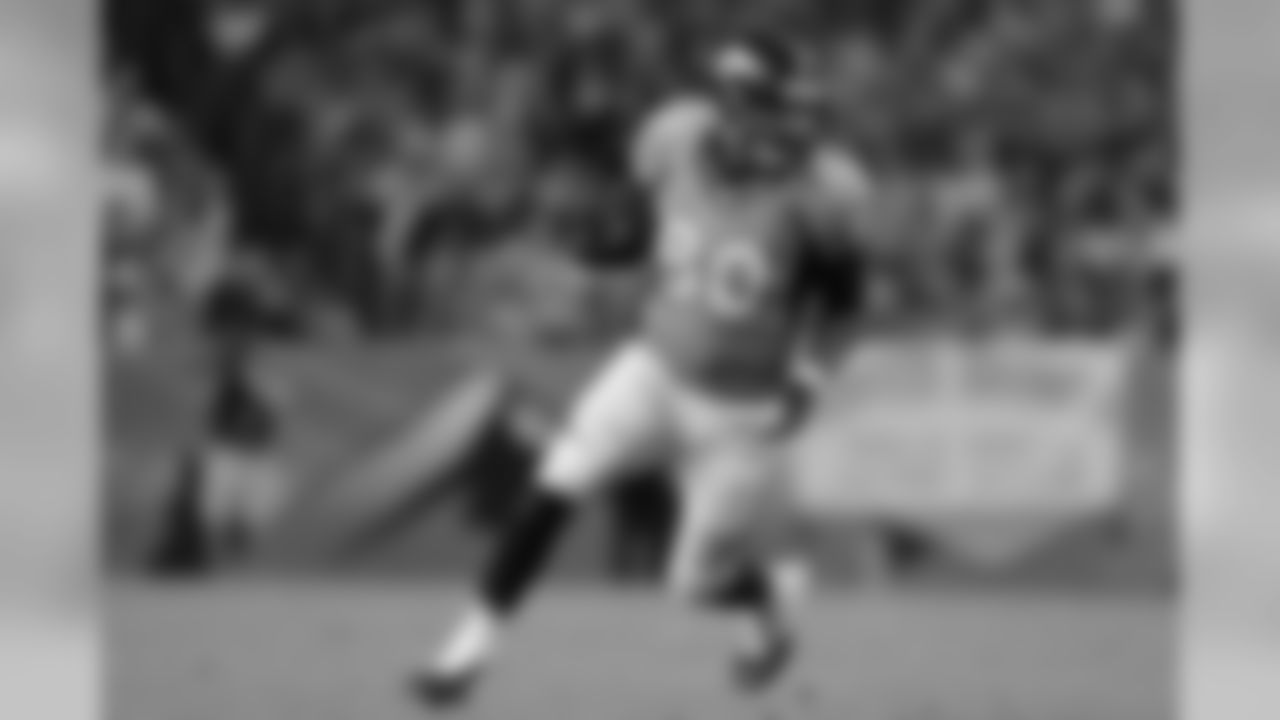 Week 6 (Away) & Week 17 (Home) - Thomas moves on into the division to help out second-year quarterback Blake Bortles. The former basketball-playing star is a matchup nightmare and could be a major thorn in the side of the Texans in 2015.
Key Stat: Thomas had six catches for 78 yards and a touchdown in his only game vs. the Texans in his career (2013 in NRG Stadium).