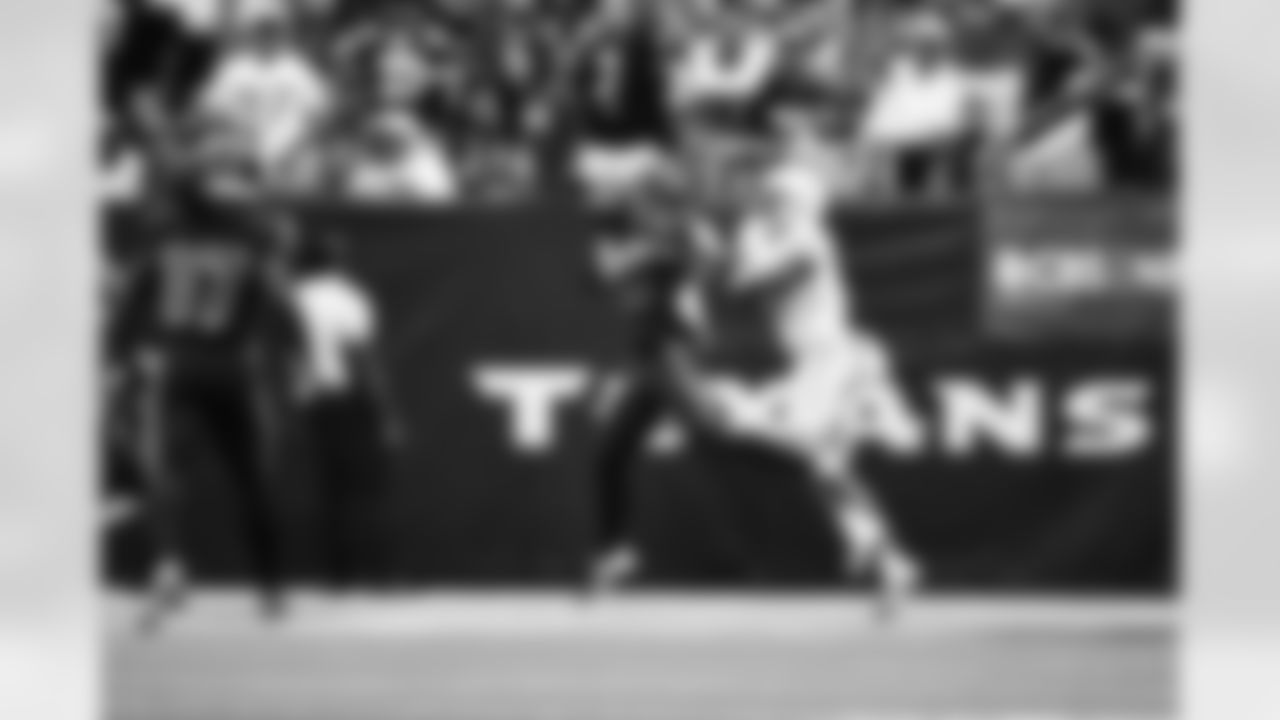 An image from the regular season week 16 game against the Los Angeles Chargers at NRG Stadium in Houston, TX on Dec. 26, 2021.