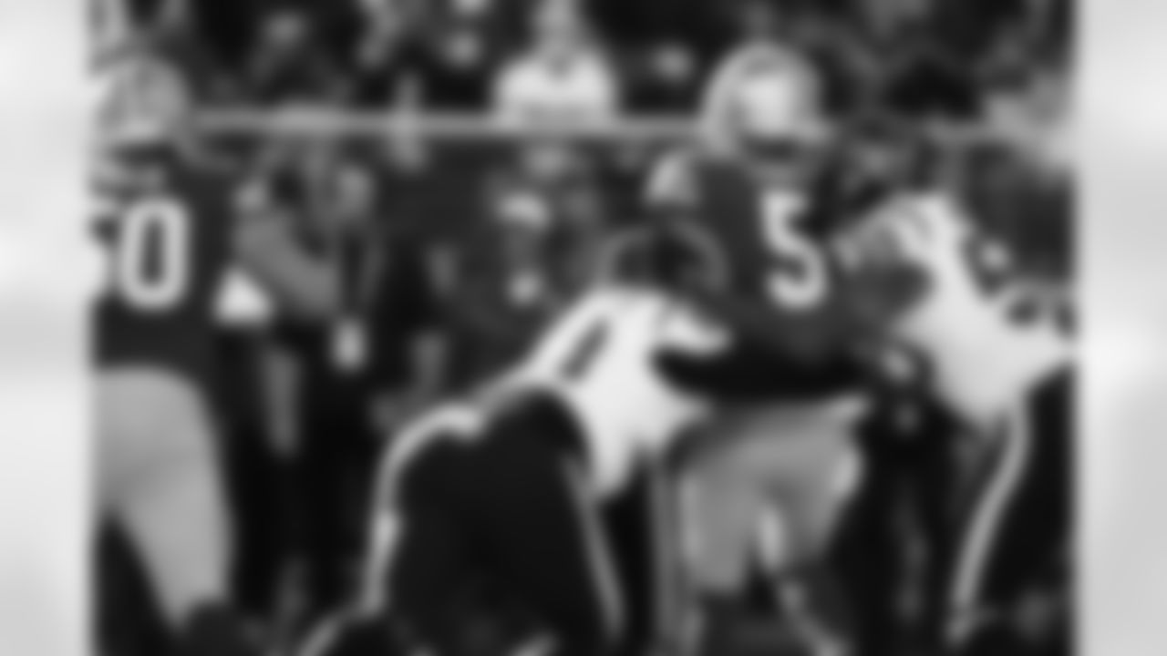 An image from the regular season week 17 game between the Houston Texans and the San Francisco 49ers at Levi's Stadium in San Francisco, CA, on Jan 2, 2022.