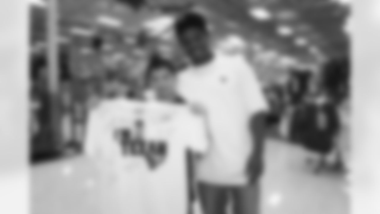 Rookie running back Steve Slaton