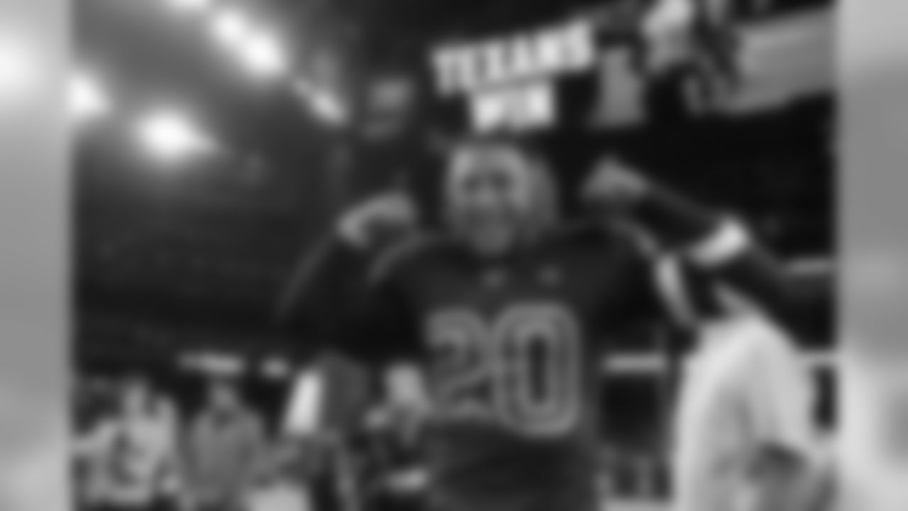 2019_1201_Patriots_Home_2142