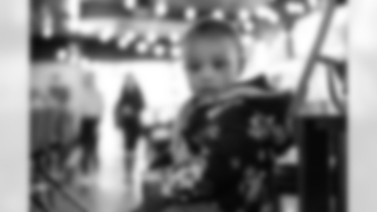 2022_1121_CD_LaremyTunsilLittleWoodrows_0007