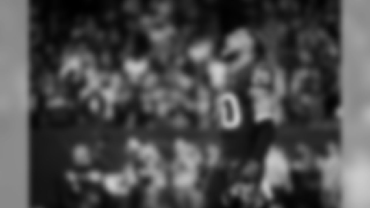 2020_0104_Bills_Home_1938