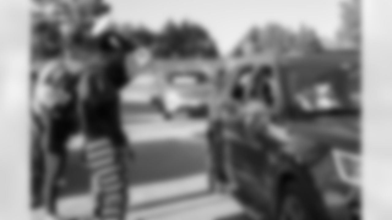 0042_Texans-USOThanksgiving_111920_MCW