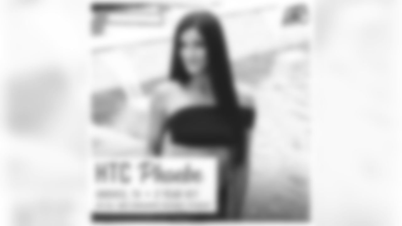 insta_HTCRosterCard_Phoebe