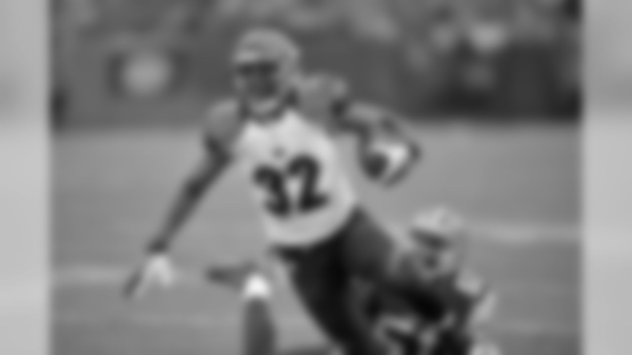 Week 10 (Away) - Hill ran roughshod through the Texans defense last year and is capable of bigger and better in 2015. It's scary to think about but he could honestly be one of the top five backs in the league by year's end.
Key Stat: Hill had zero 100-yard games in his first seven contents, but had five in the last nine games of 2014.